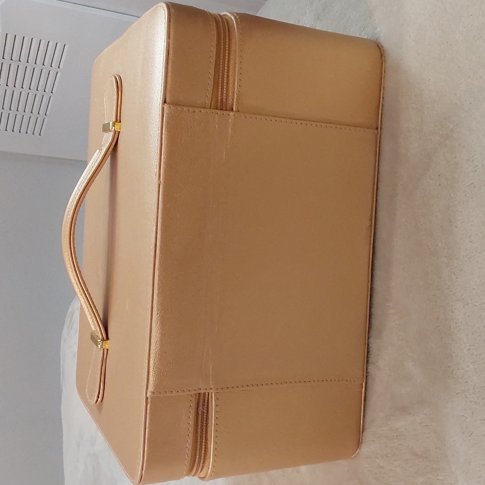 Vintage Gold Estee Lauder Makeup Storage Box Travel Box Red Interior - Picture 5 of 16
